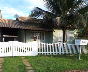 Casa em Unamar,Cabo Frio,à 200m da praia,em condomínio com segurança 24 hs